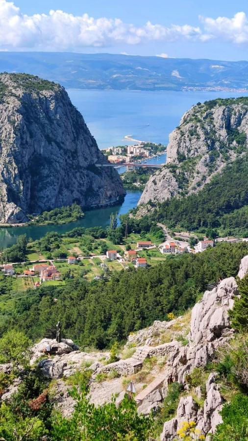 Apartman River Breeze Omiš Εξωτερικό φωτογραφία
